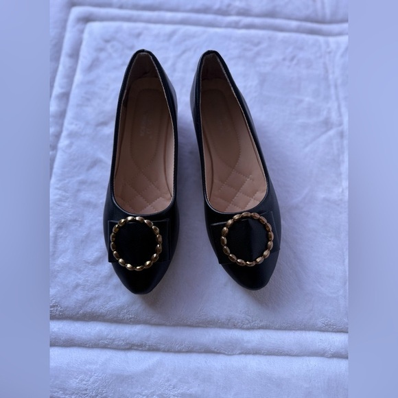 Fenghonseson black flats with gemmed buckles 39 (US 7.5 circle golden design - Picture 15 of 15